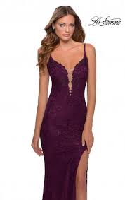 Purple prom dresses have been a classic choice throughout the years and still continues to be a top choice at every prom. Purple Prom Dresses La Femme