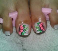 Pintar tus uñas con esmaltes de diferentes colores es ideal para que puedas disfrutar de lindos y perfectos diseños en un momento determinado. Bonitas Arreglo De Unas Para Los Pies Disenos De Unas