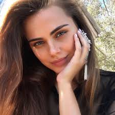 Stream Savannah Buck music