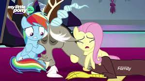 2005454 Animated Crying Discord Fluttershy Gif Rainbow Dash Safe Spoiler S09e02 Th My Little Pony Wallpaper My Little Pony My Little Pony Friendship