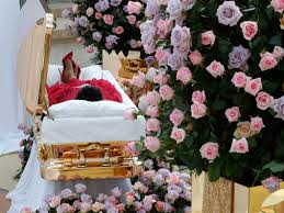 Ceremonies for a dead person: Aretha Franklin S Funeral Fashion Showed Us How To Mourn The New Yorker