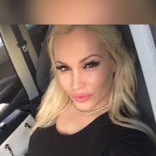 Daniela Rodrigues (@danielarodrigue)