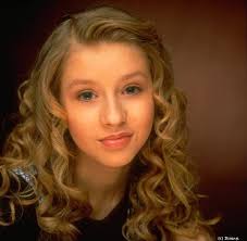 Pin By Scarlet Wyatt On Girlcrush Christina Aguilera All New Mickey Mouse Club Natural Hair Styles