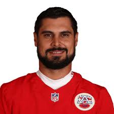 Mat Moore's Instagram, Twitter & Facebook