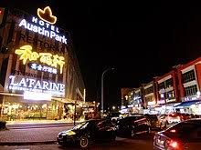 Ia terletak di antara skudai dan pulai. Wikizero Johor Bahru