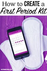 How To Create A First Period Kit Are You A Mom Of A Tween Girl This Post Has Some Great Tips For Helping You Period Kit First Period Kits Period