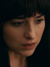 Dakota Johnson Le Dan Flores