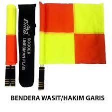 Biasanya sih yang sering menggunakannya adalah hakim garis. Jumlah Hakim Garis Dalam Sepak Bola Nasi