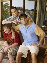 Are you remembering a funny scene but can't think of the name that the two and a half men episode is from? 76 Two And A Half Man Ideen Two And Half Men Charlie Sheen Serien