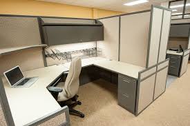 Custom Office Cubicles Designed To Fit Your Office Setting Needs Cubicle Design Office Cubicle Design Office Cubicle