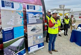 East Coast Commerce Center Breaks Ground