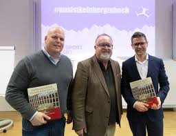 From wikimedia commons, the free media repository. Wirtschaftsuniversitat Wien Praxisdialog Mit Intersport Rent Und Simon Kucher Partners