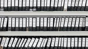Allanaron en suiza la casa del joven que se atribuyó el hackeo de 150 mil cámaras las autoridades policiales del país europeo registraron el hogar de tillie kottmann por un supuesto. Us Gericht Klagt Schweizer Hackerin Tillie Kottmann An Netzwoche