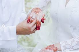 Jangan risau kerana anda sedang membaca artikel yang tepat, dimana kami akan kongsikan dengan anda cara memohon dan isi borang nikah mengikut negeri. Isi Borang Nikah Bakal Pengantin Kena Ikut Prosedur Yang Betul Pesona Pengantin