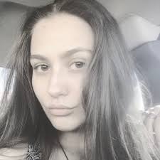 Jenna Riddle (@jriddlemethis)