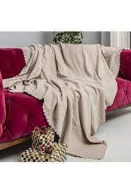 Koltuklarda kullanılan örtülerde ilk aranılan özellik, kumaş kalitesidir. Her Renk Ve Desen Koltuk Sali Ortusu Modelleri Ve Fiyatlari