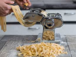Pates Fraiches Maison Avec Ou Sans Laminoir La Cuisine D Adeline Recette En 2020 Pates Fraiches Recette Pate Fraiche Faire Des Pates Fraiches