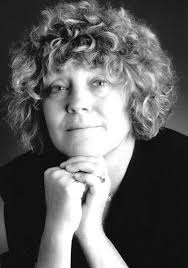 Lynn Swanger's Instagram, Twitter & Facebook