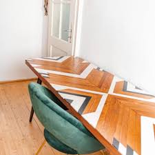 Neben einer guten anleitung gibt es einen weiteren sehr wichtigen erfolgsfaktor beim esstisch selber bauen, den man nicht unterschätzen sollte. Diy Esstisch Selber Bauen Im Modernen Boho Stil Julia To The Fullest