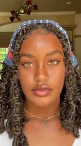 Everyone keeps saying I look like Mother Nature and I can see where you’re  coming from now 🤎