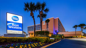 Les clients du best western plus gateway inn & suites sesentiront comme à la maison, qu'il s'agisse de voyageurs d'affaires, de familles ou de touristes. Best Western Orlando Gateway Hotel