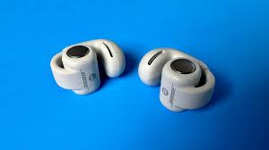 Ultra Open-Ear Clip-On Earbuds in Basic White