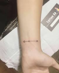 Những hình xăm trên bàn chân tượng trưng cho vẻ đẹp nữ tính và quyến rũ. Hinh XÄƒm Há»a Tiáº¿t Mini á»Ÿ Tay Cho Nam Ná»¯ Tattoo Ga