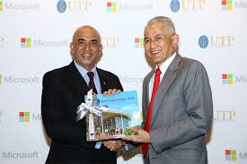 Datuk dr abdul rahim hashim, dilantik naib canselor um yang baharu berkuat kuasa esok. Universiti Teknologi Petronas Signs Mou With Microsoft To Adopt Cloud Technology