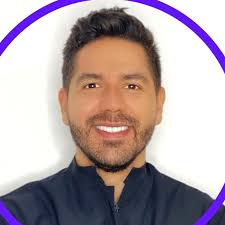 Profile for Dr Alejandro Hoyos