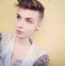 Andy six emo layered hair style. Andy With Blonde Haie Andy Black Andy Biersack Black Veil Brides Andy