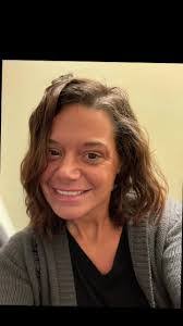 Laura Hetz's Instagram, Twitter & Facebook