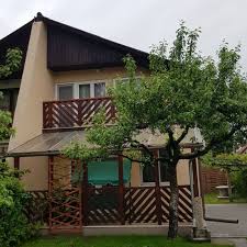 Kerti bútorok, grillező, parkolás az udvarban. Csalogany Strand Kepek Leiras Velemenyek Szallas Hu Programok