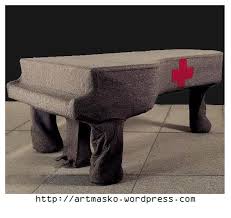 For example, in his groundbreaking 1965 performance how to explain pictures to. Le Due Vite Di Joseph Beuys Vita Morte E Rinascita Del Piu Controverso Artista Tedesco Artmasko Arti Visive