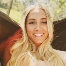 Sarah Packard (@SarahBear1993)