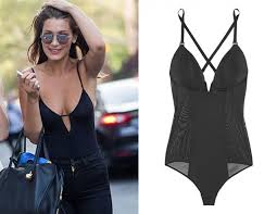 95 後模特兒們正流行泳衣外著，你敢試嗎？