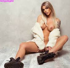 Brenda Gallo  brendagallo  brendagallo_ Фото обнажённых OnlyFans 3 – The  Fappening Plus!