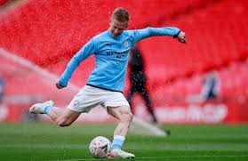Held in high regard in ukraine, zinchenko developed at shakhtar donestk's academy before moving. The Guardian Oleksandr Zinchenko A Brave Rebel Leading Ukraine To New Heights Kyivpost Ukraine S Global Voice