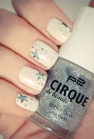 Gray nail polish and floral designs is also a popular style. 50 Cool Star Nail Art Designs With Lots Of Tutorials And Ideas 2017