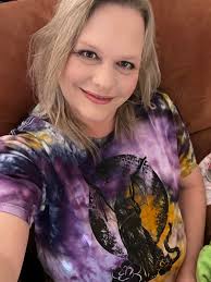 Hello. 🦇🦇🦇 Another halloween shirt for the month of october!