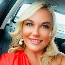 What cooking classes in Naples offer pasta and pizza making at the end of  September?