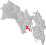 Med 100.000 innbyggere og rundt 6.500 ansatte blir dette norges syvende største kommune og et sterkt knutepunkt… Drammen Wikipedia