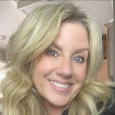 Logan Teal's Instagram, Twitter & Facebook