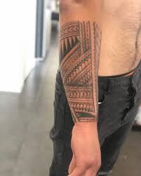 It is said the word tattoo is actually derived from the polynesian word tatua the theme of the tattoo and therefore its meaning is derived from the actual image itself, although the samoan style typically represents power, protection, and peace. 135 Sacred Samoan Tattoos And Their Meanings