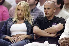 Created by michael berk, gregory j. 15 Infos Que Vous Ignorez Sur Kelly Slater