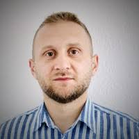 100+ profilů „Ebibi“