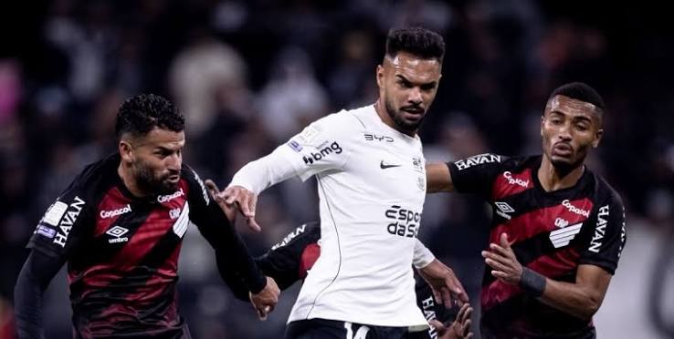 Corinthians x Athletico-PR: empate sem gols trava briga pelo G6