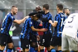 Squad inter milan this page displays a detailed overview of the club's current squad. Inter Milan Vs Juventus Absennya De Ligt Jadi Berkah Buat Lukaku Halaman All Kompas Com