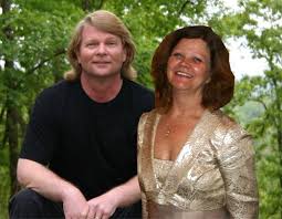 Earl Wayne & Linda Jo