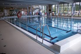 Durch die raue oder sehr unebene oberfläche verschmutzen sicherheitsfliesen besonders schnell. Cinca Schwimmbad Fliesen Deutschland