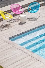 Poolumrandung Aus Holzfliesen Pool Umrandung Pool Holzfliesen